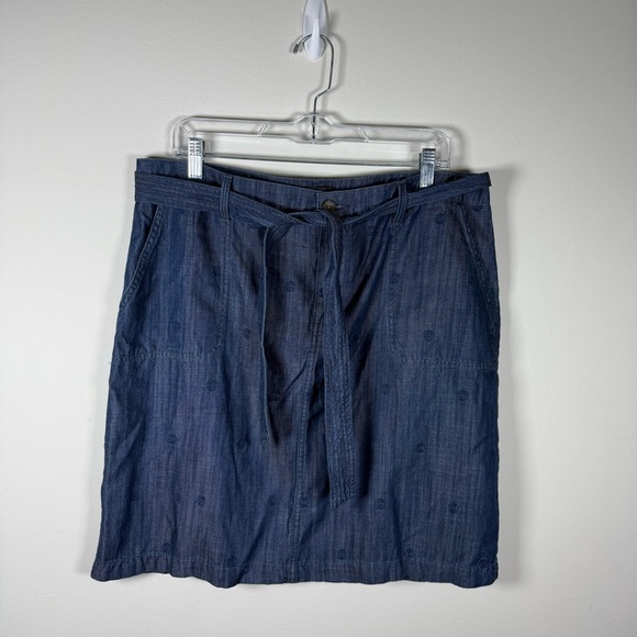 Talbots Embroidered Daisy Blue Wrap Knee-Length Chambray Skirt Size 14 - Picture 2 of 11